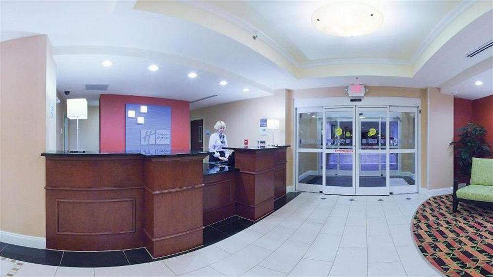Holiday Inn Express & Suites - Spartanburg-North By Ihg Экстерьер фото